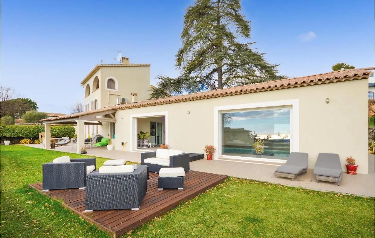 Holiday home Awesome Home In La Gaude With Kitchen